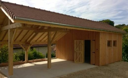 Construction d'un abri de jardin en ossature bois par Vision Bois Métal à Cazaux