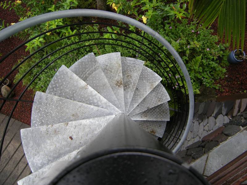 Escalier extérieur en métal inoxydable à Arcachon