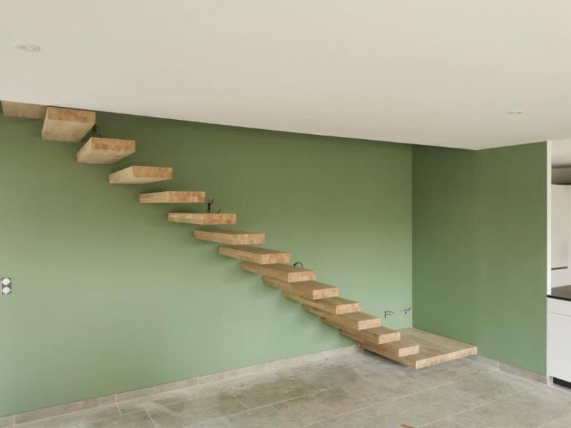 Escalier en bois de chêne en porte à faux à Sanguinet