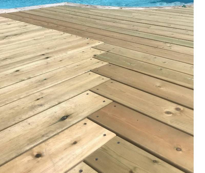 Terrasse en pin des Landes autoclave à Biganos